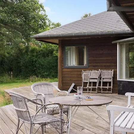 Cozy In With Sauna 度假居