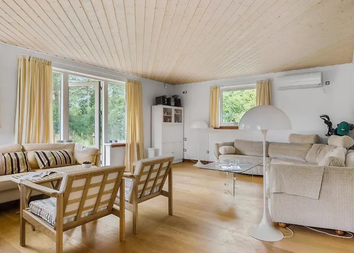 Vakantiehuis Cozy In With Sauna *