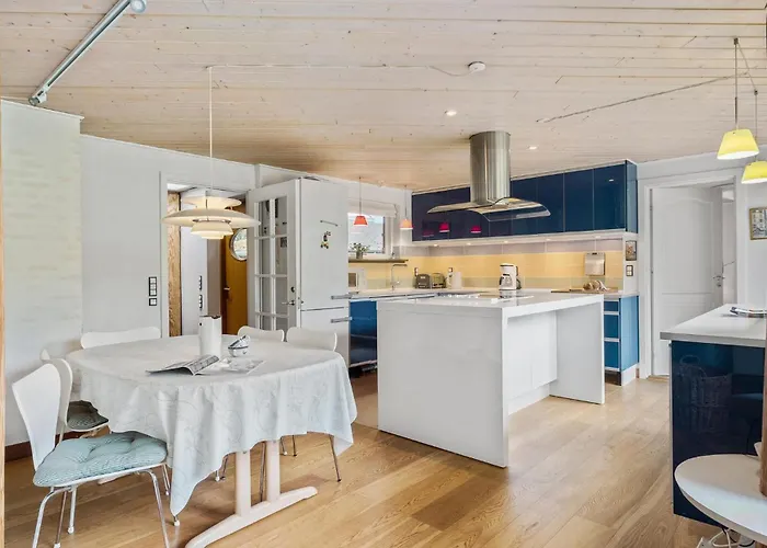 Vakantiehuis Cozy In With Sauna Græsted